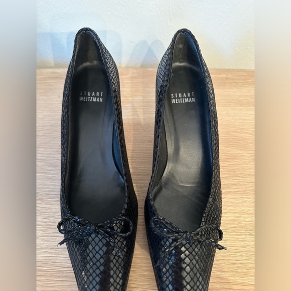 Stuart Weitzman Black Textured Pumps - Picture 4 of 7